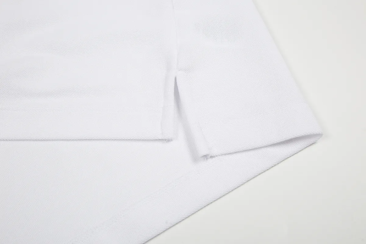 P200 White background picture [Evergreen all year round] Style number: 25101# (on sale all year round) Color: black white label/black red label/navy blue white label/navy blue red label/white/pink/grey Size: S to Pearlescent buttons on white background ✅ - The placket chiffon film is professionally processed ✅ -Ralph Lauren's classic Malaysian logo Polo｜Unlock the British retro sports style. Use 220g heavy double-sided piqué cotton to create a tall silhouette. The iconic Malaysian embroidery logo interprets American origin. The solid color system can easily control formal and casual scenes.